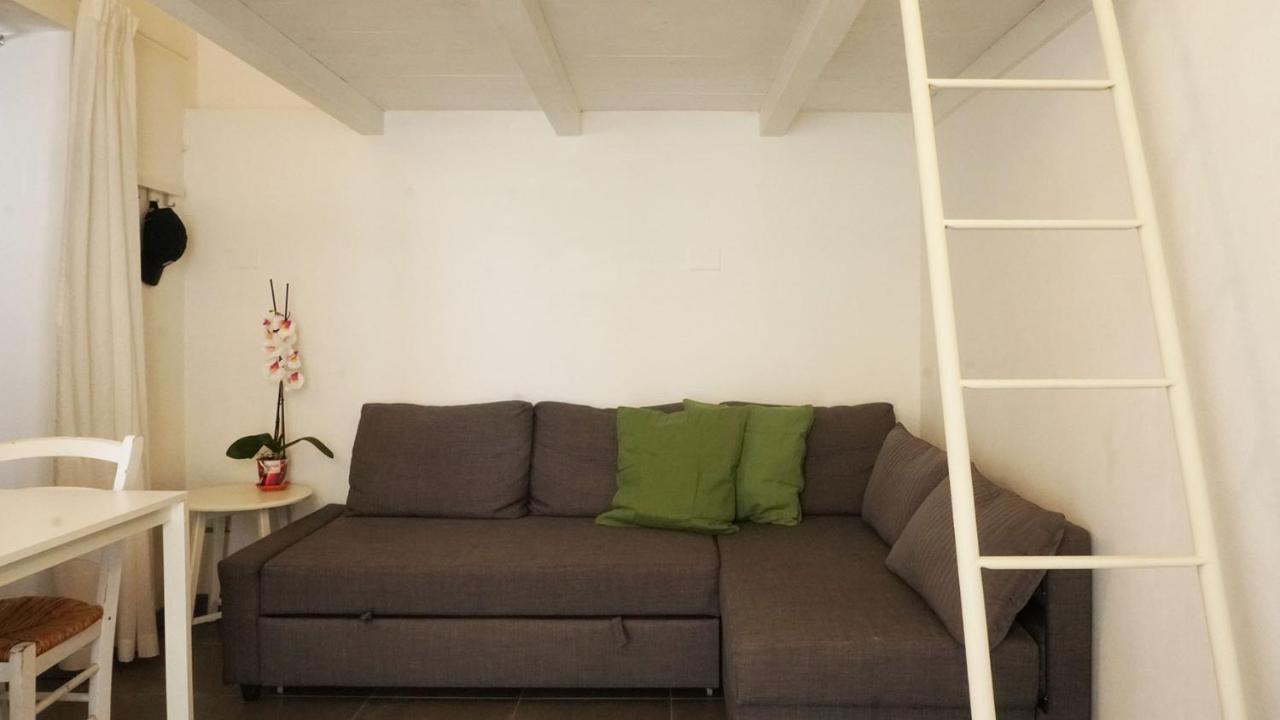 Dependance In Villa Con Piscina Szirakúza Kültér fotó