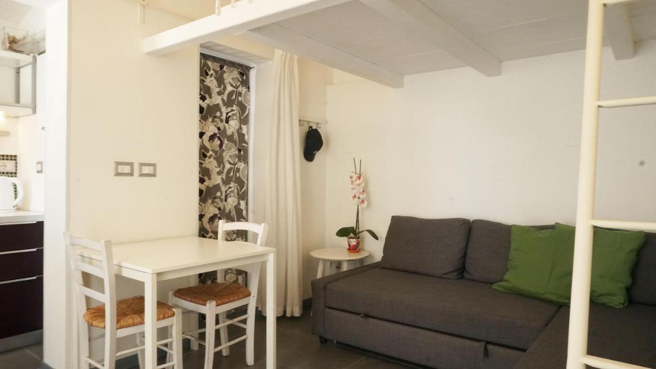 Dependance In Villa Con Piscina Szirakúza Kültér fotó