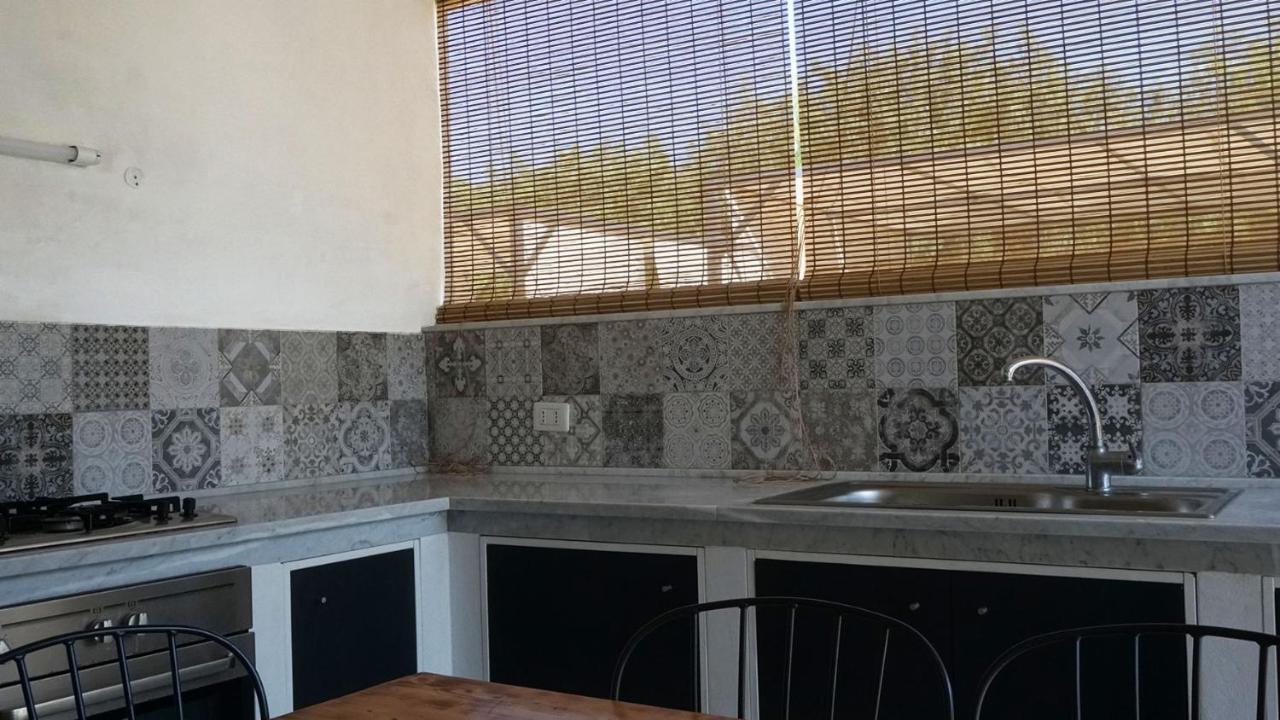 Dependance In Villa Con Piscina Szirakúza Kültér fotó