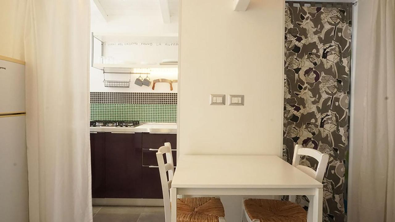 Dependance In Villa Con Piscina Szirakúza Kültér fotó