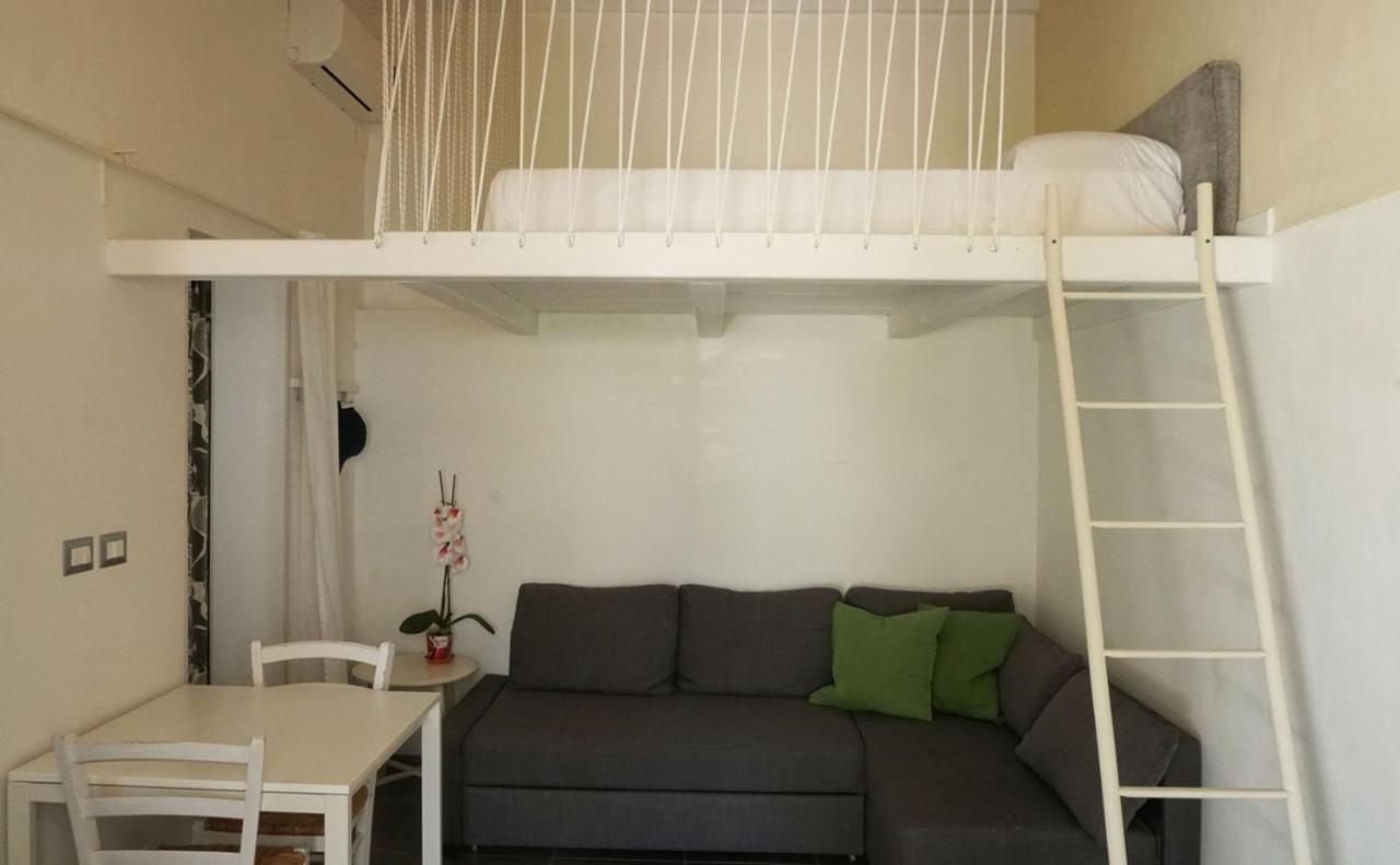 Dependance In Villa Con Piscina Szirakúza Kültér fotó